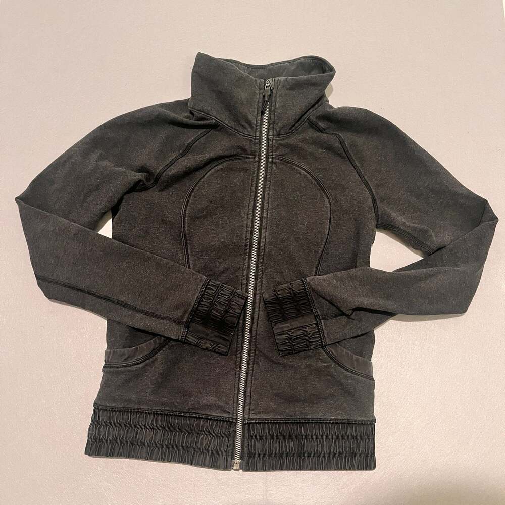 Lululemon Blissed Out Full-Zip Jacket with Ruched Trim